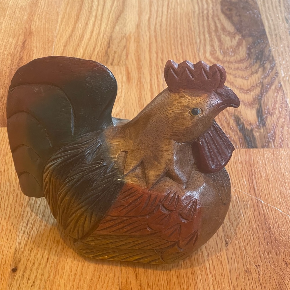 Wooden Hen - Picture 3 of 6